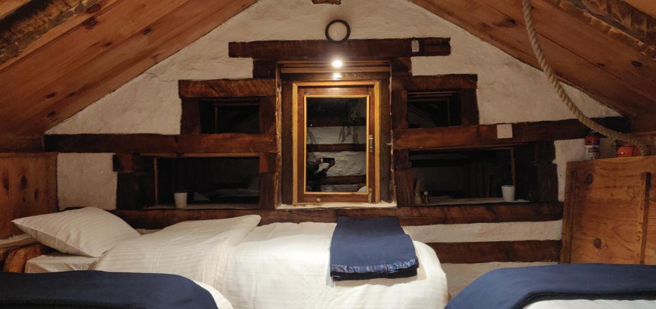 Parvatis Lap Luxury Hostel & Camps Kasol Kültér fotó