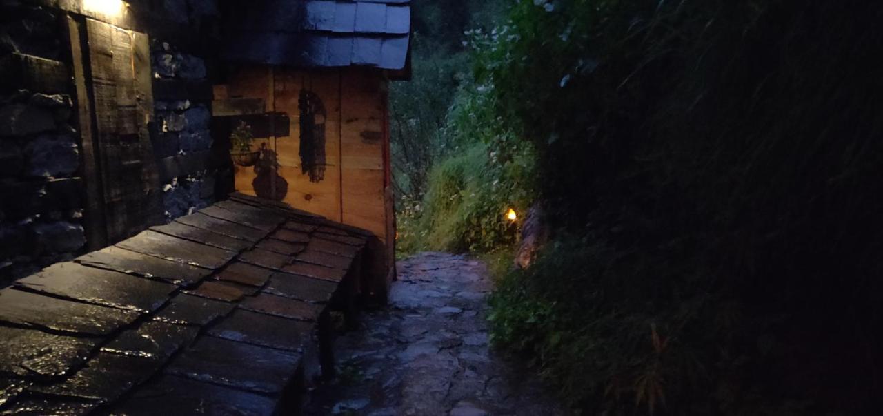 Parvatis Lap Luxury Hostel & Camps Kasol Kültér fotó